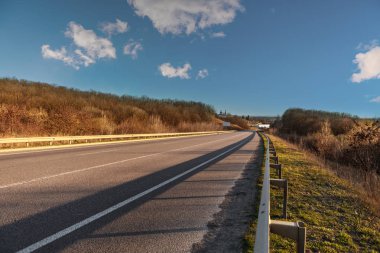 hız karayolu alanı aracılığıyla