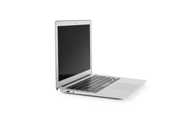在白色背景下隔离的现代笔记本电脑 — 图库照片