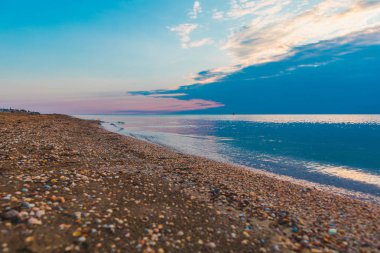 Denizde güzel gün batımı