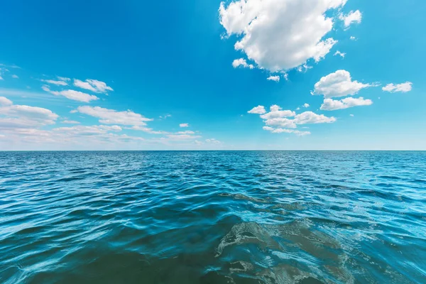 Alba nel mare — Foto Stock