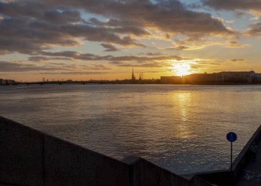 St Petersburg günbatımı