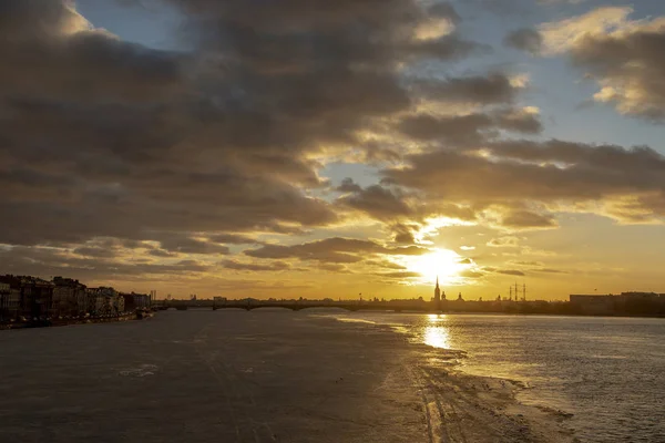 サンクトペテルブルクの夕日 — ストック写真