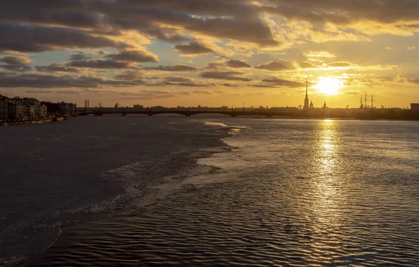 サンクトペテルブルクの夕日 — ストック写真