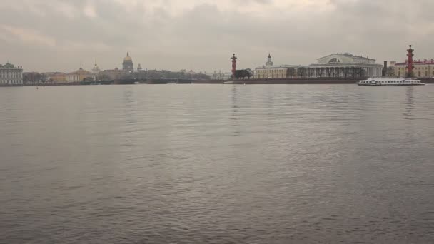 Vista Clássica São Petersburgo Seta Ilha Vasilyevsky Almirantado Catedral São — Vídeo de Stock