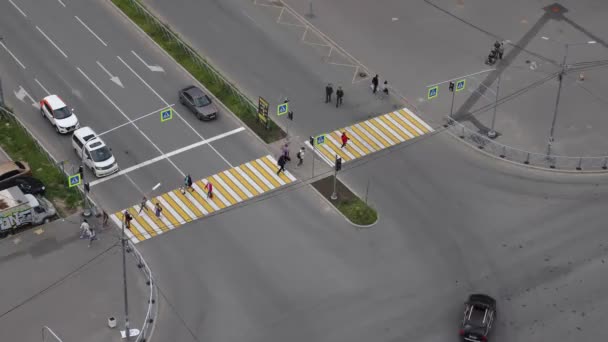 Cruzamento Pedestres Vista Cima Desfasamentos Temporais — Vídeo de Stock