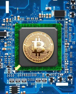 Bir bilgisayar işlemcisi üzerinde altın Bitcoin