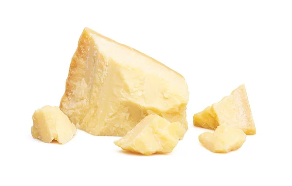 Τυρί παρμεζάνα που απομονώνονται σε λευκό — Φωτογραφία Αρχείου