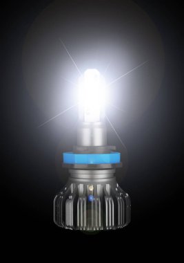 Siyah üzerinde izole araba için led ampuller