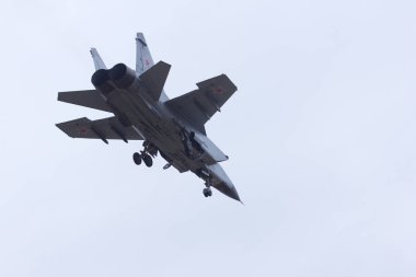 Rus Jet fighter Mig-31 açılış.