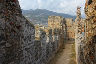 Alanya Kalesi 'nin kırmızı Kulesi-Alanya Kalesi, Güney Türk 'de Ortaçağ kalesidir..