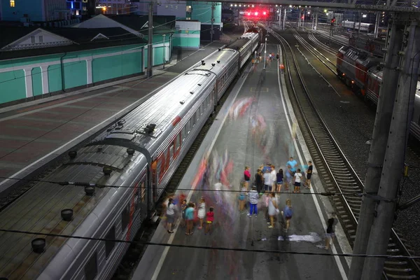 Nowosybirsk Rosja Sierpień 2019 Nocne Cityscape Nowosybirsk Główny Dworzec Kolejowy — Zdjęcie stockowe