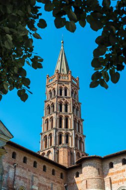 St. Sernin Bazilikası, 1080 ile 1120 yılları arasında Toulouse, Haute-Garonne, Midi Pyrenees, güney Fransa 'da Roma tarzında inşa edilmiştir..