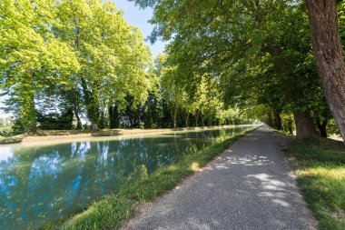 Kanal de Garonne 19. yüzyıldan tarihleri ve Toulouse Castets-tr-Dorthe Moissac, Castelsarrasin, Tarn-et-Garonne, Midi Pyrenees, Fransa içinde bağlar