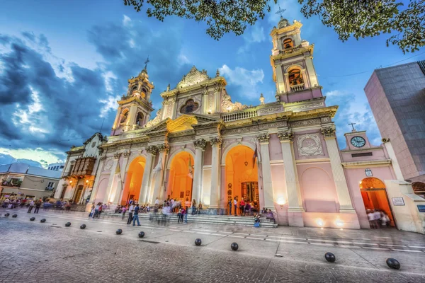 Katedral Bazilikası'nın ve Kutsal Tanrı ve salta, Arjantin mucizesi virgin