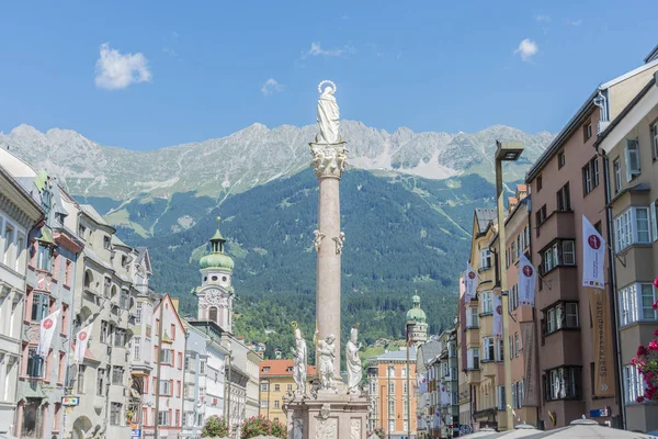 Innsbruck Austria Ago Columna Santa Ana Annasaule Una Estatua Virgen —  Fotos de Stock