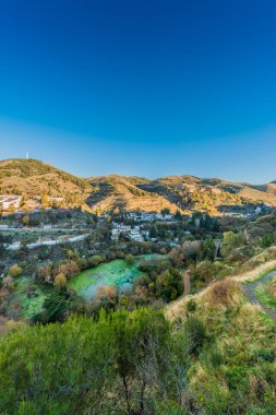 Gündoğumu Andalusia, İspanya Granada şehir Avellano Road, duende'sine Gösterim.
