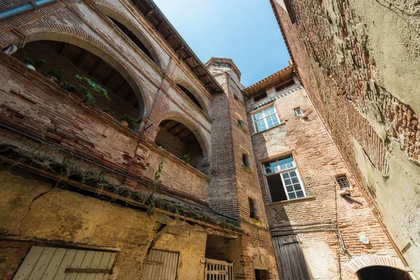 Pátio Antigo Montauban Tarn Garonne Midi Pyrenees França — Fotografia de Stock