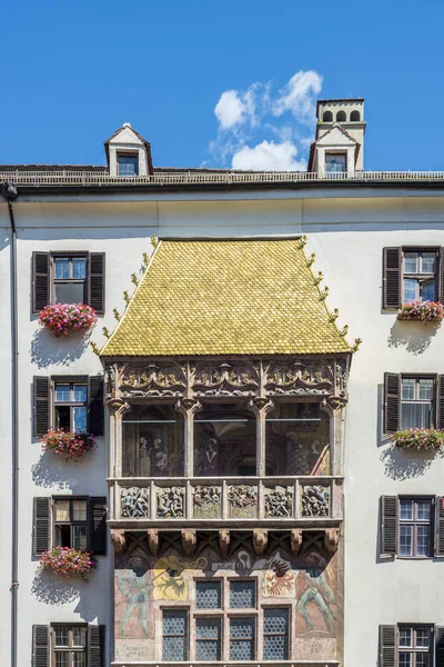 Das goldene dach in innsbruck, österreich. — Stockfoto