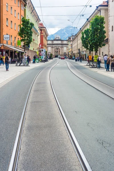 Maria theresien street w innsbruck, austria — Zdjęcie stockowe