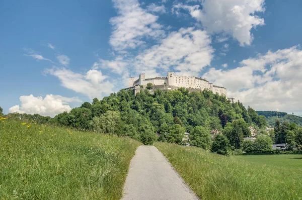 Hohensalzburg Castle (Festung Hohensalzburg) at Salzburg, Austri — Stock Photo, Image