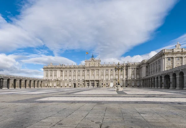 Kungliga slottet i Madrid, Spanien. — Stockfoto