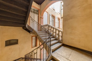 Montauban, Fransa eski binanın avlu