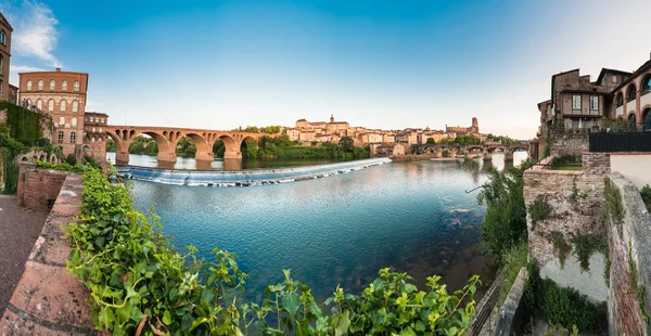 Tarn river in albi, frankreich — Stockfoto