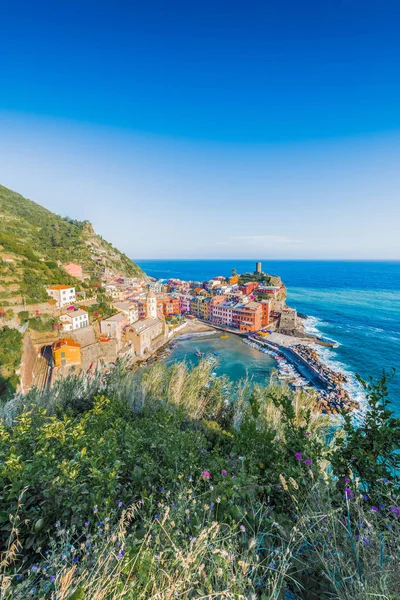 Vernazza in Cinque Terre, Liguria, Italia . — Foto Stock