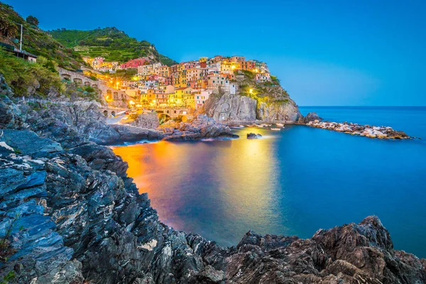 Manarola en Cinque Terre, Liguria, Italia . —  Fotos de Stock