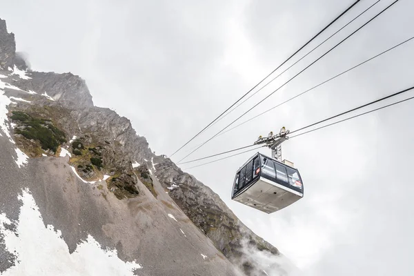 Nordkette mountain and ski area in Innsbruck, Austria. — Stock Photo, Image