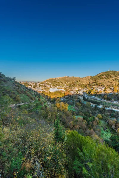 Sacromonte von der avellano straße in granada, spanien. — Stockfoto