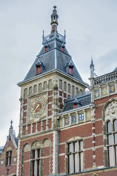 Hollanda Amsterdam Merkez Tren İstasyonu. — Stok fotoğraf