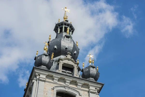 Klockstapeln i Mons, Belgien — Stockfoto