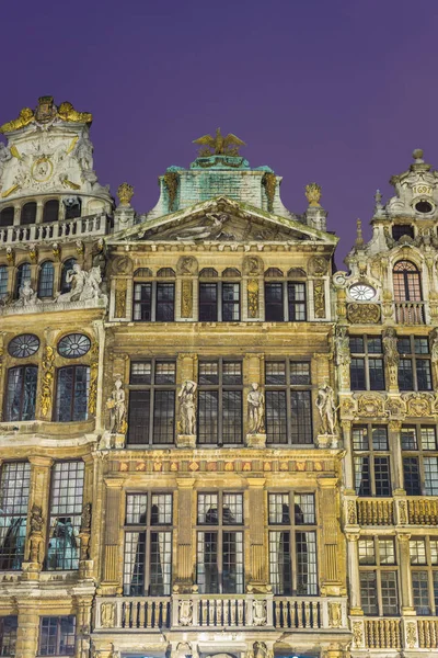 Guildhalls on Grand Place em Bruxelas, Bélgica . — Fotografia de Stock