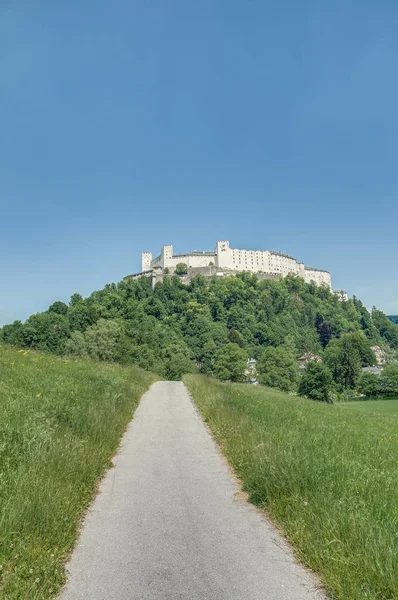 Hohensalzburg (festung hohensalzburg) bei salzburg, austri — Stockfoto