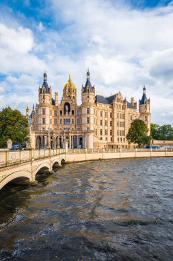 Schwerin sarayı veya Schwerin Kalesi, Kuzey Almanya.