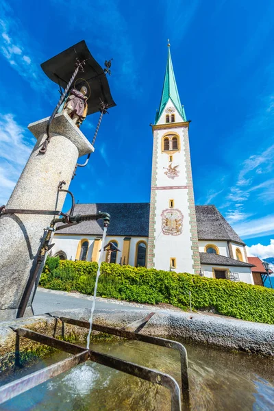 Pueblo de Mutters cerca de Innsbruck, Austria — Foto de Stock