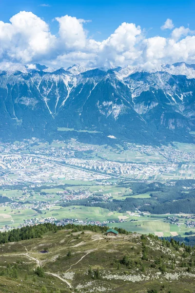 奥地利蒂罗尔因斯布鲁克附近的 patscherkofel 峰值. — 图库照片