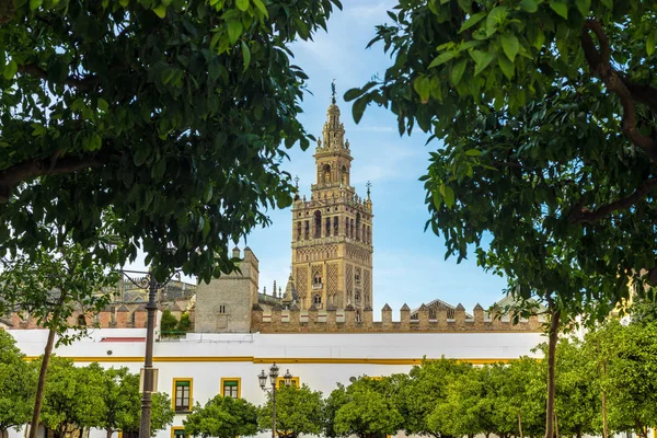 Il Patio de Banderas a Siviglia, Spagna . — Foto Stock