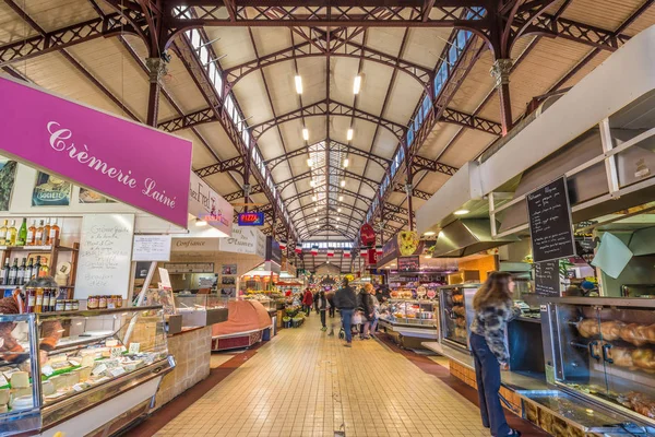 Narbonne 'daki Les Halles Pazarı — Stok fotoğraf