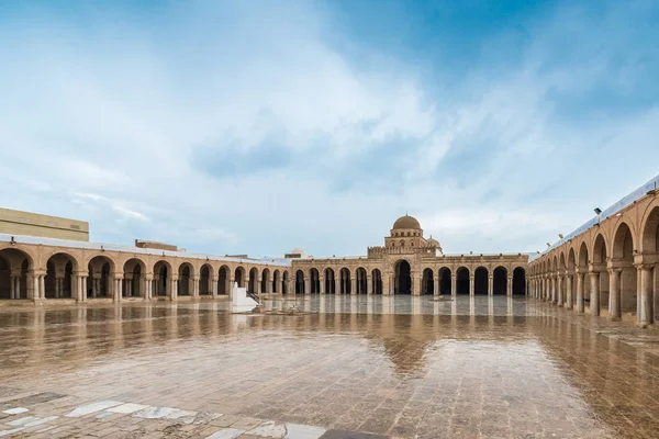 La Gran Mezquita de Kairuán en Túnez — Foto de Stock