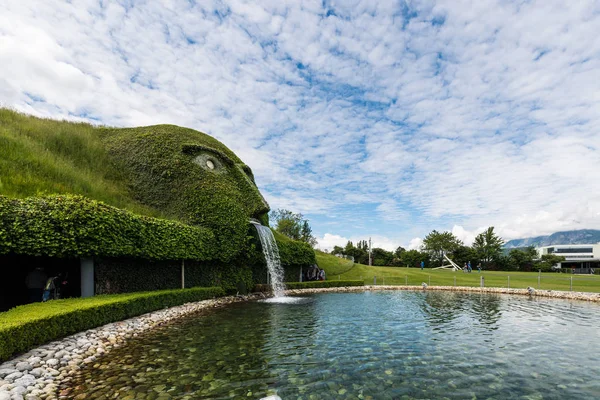 Innsbruck Österrike Juni 2016 Swarovski Kristallweltem Wattens Ubicado Los Alrededores — Stockfoto