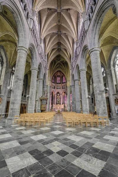 Igreja de Notre-Dame em Dinant, Bélgica — Fotografia de Stock