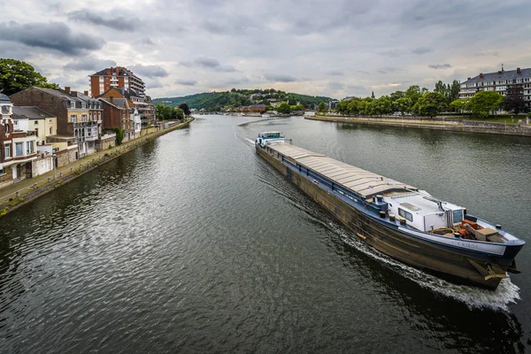 Nehir Meuse aracılığıyla Namur, Belçika — Stok fotoğraf