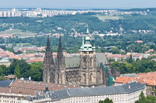 Zamek w Pradze widok z lotu ptaka — Zdjęcie stockowe