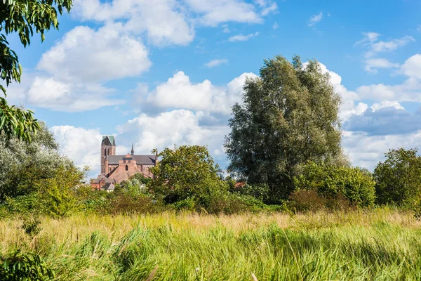 Kostel svatého Jiří se ve Wismaru v Německu. — Stock fotografie