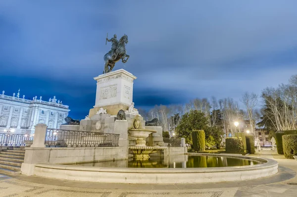 Pomnik Filipa Iv w Madryt, Hiszpania. — Zdjęcie stockowe