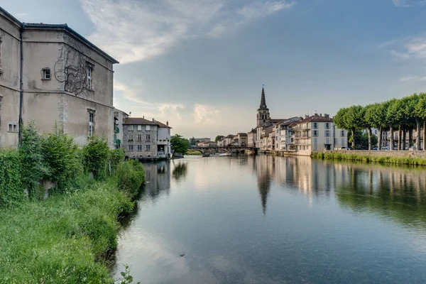 Kirche der Heiligen Girons, Südfrankreich. — Stockfoto