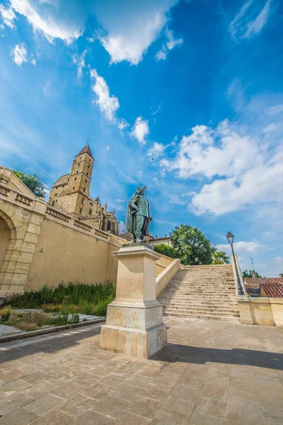 Dartagnan statue in gers, südfrankreich. — Stockfoto