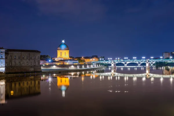 Hopital de La Grave en Toulouse, Francia . — Foto de Stock